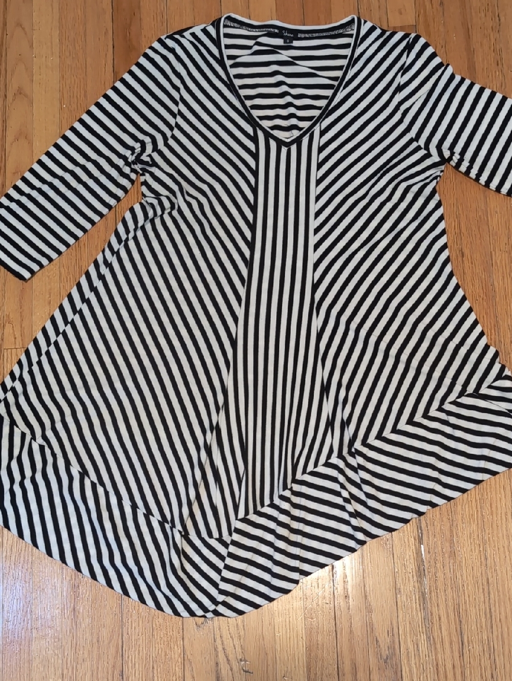 Shana Black & White Striped V-Neck Swing Top